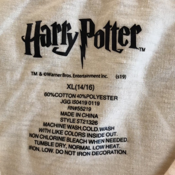 Harry Potter Bundle!!! Pillow & 2 Tops! - Picture 10 of 10